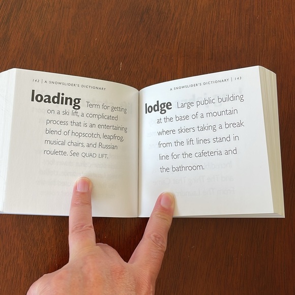 Ski themed bundle- book & playing cards - Picture 5 of 8